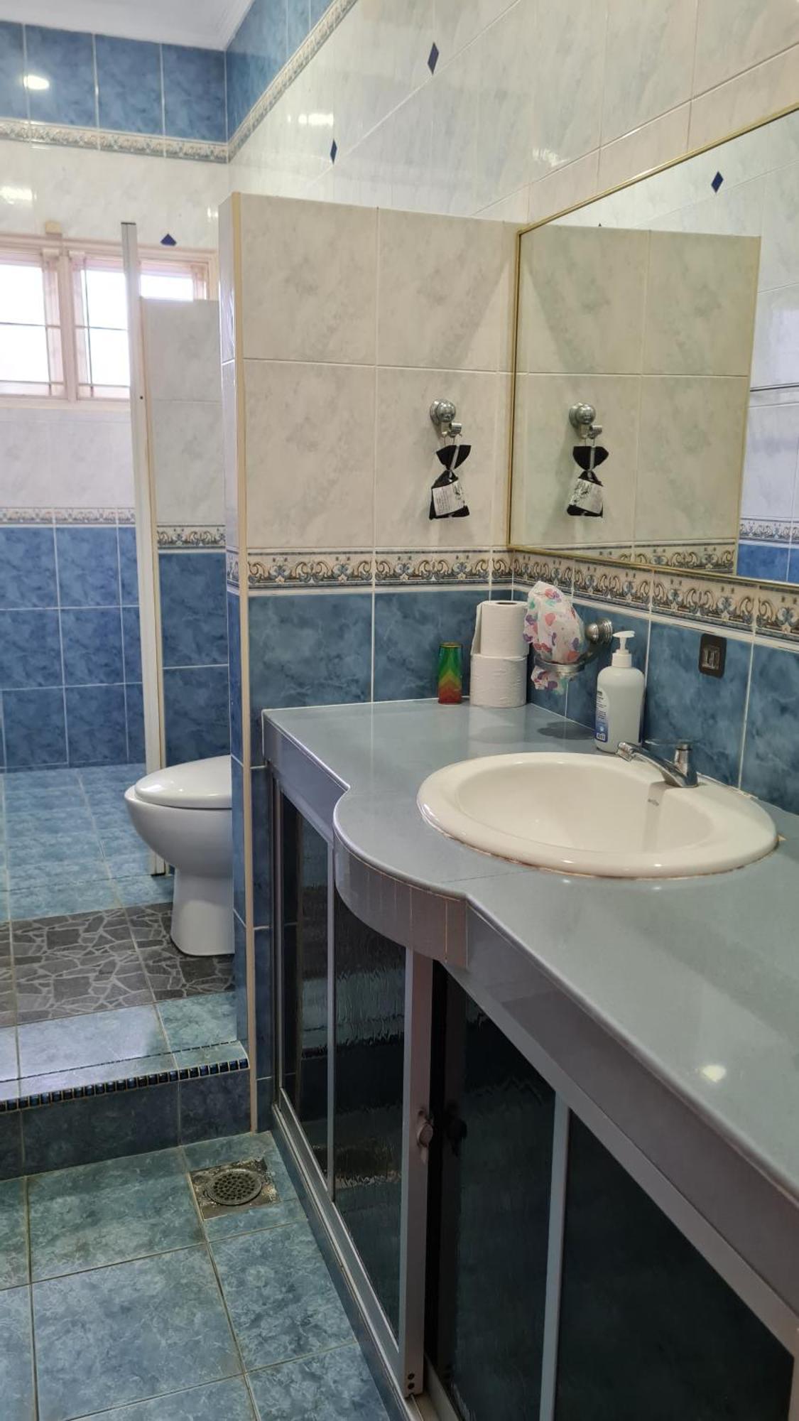 Sharonhomestay * Seremban
